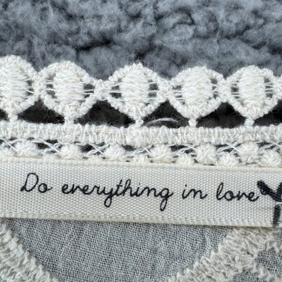 Do Everything In Love  Crochet Lace Long Kimono Cardigan  One Size - Picture 5 of 6
